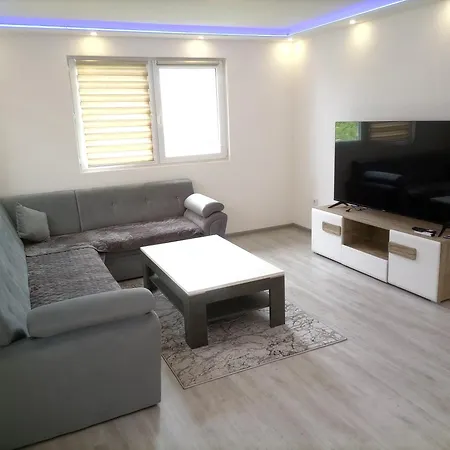 Nea Ilidza Villa *